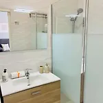 Estudio Con Amplia Terraza En Appartement *