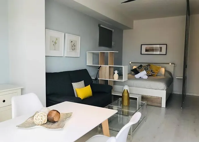 Estudio Con Amplia Terraza En *